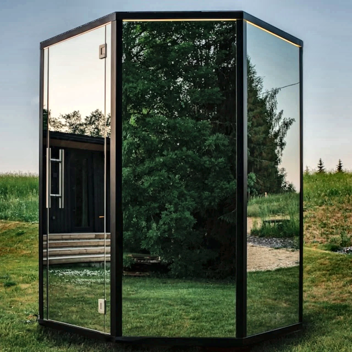 7 Person Panoramic Octagonal Outdoor Sauna