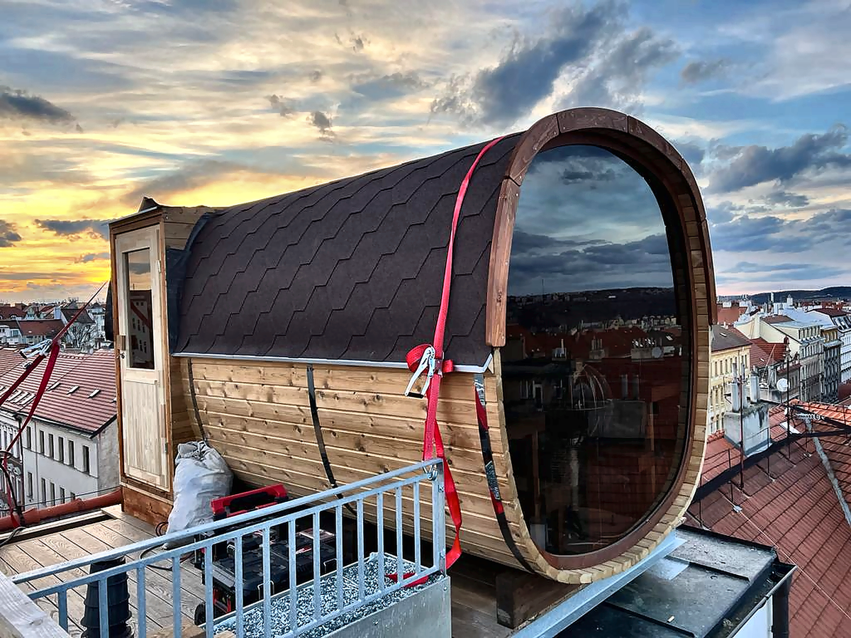 4 Person Mobile Sauna Bus