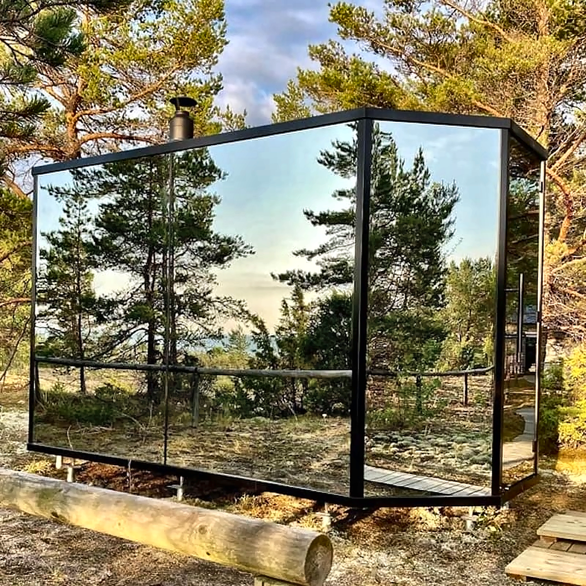 7 Person Panoramic Outdoor Sauna with Changing Room