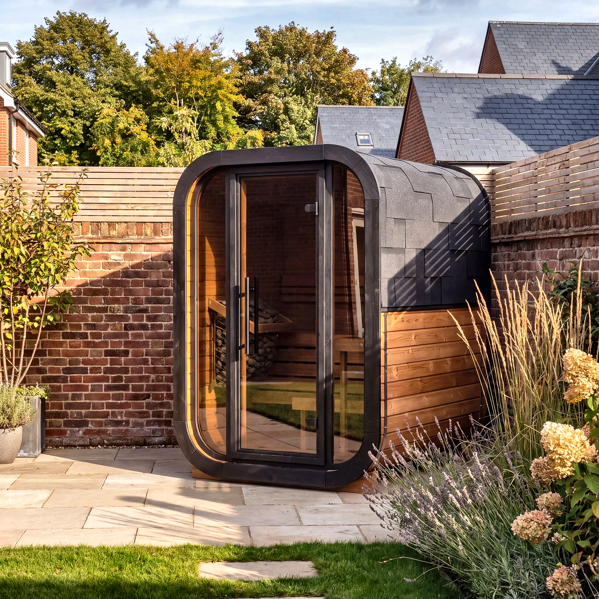 Small Rounded Outdoor Sauna Cabin