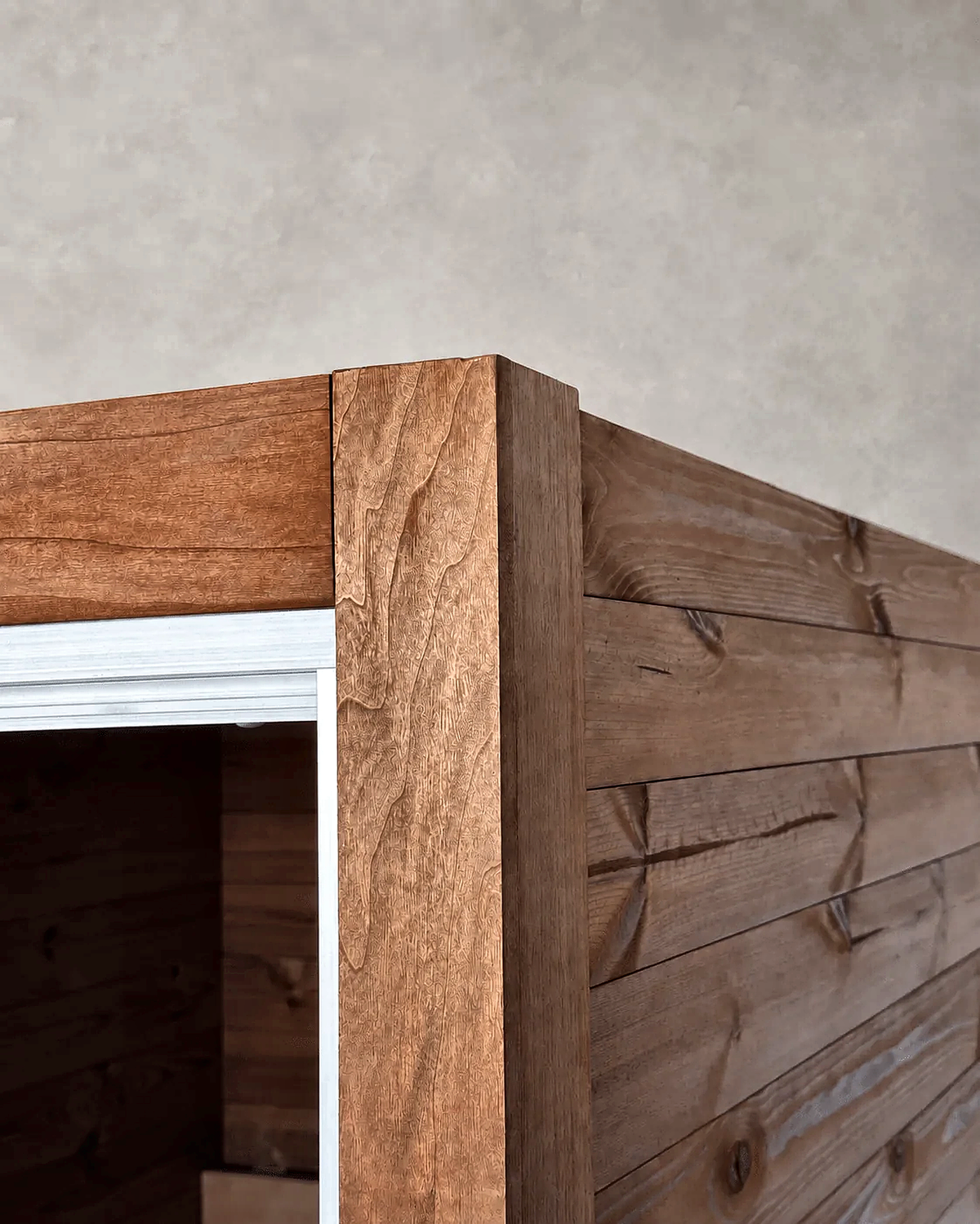 Compact Indoor Traditional Sauna with Thermo Pine Walls