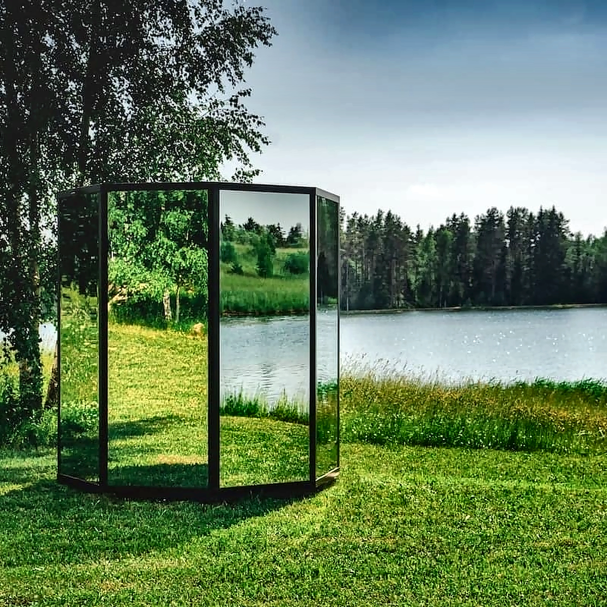 7 Person Panoramic Octagonal Outdoor Sauna