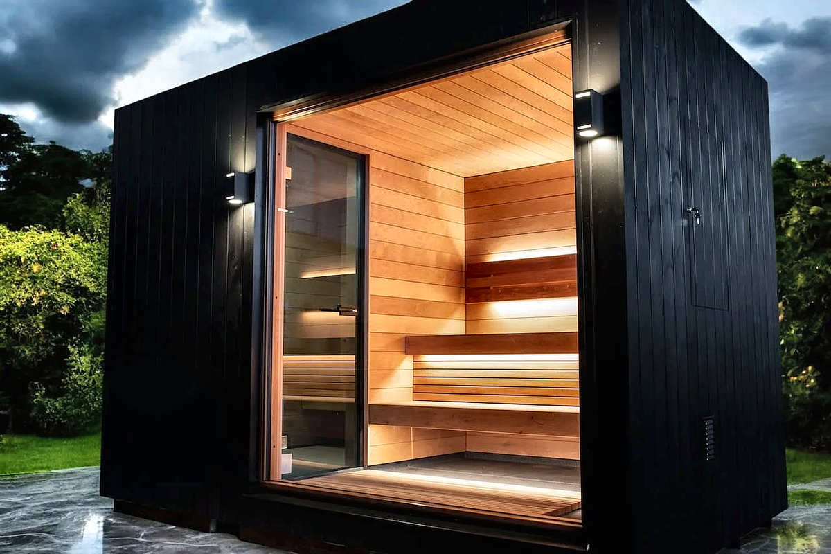 5 Person Outdoor Sauna with Changing Room