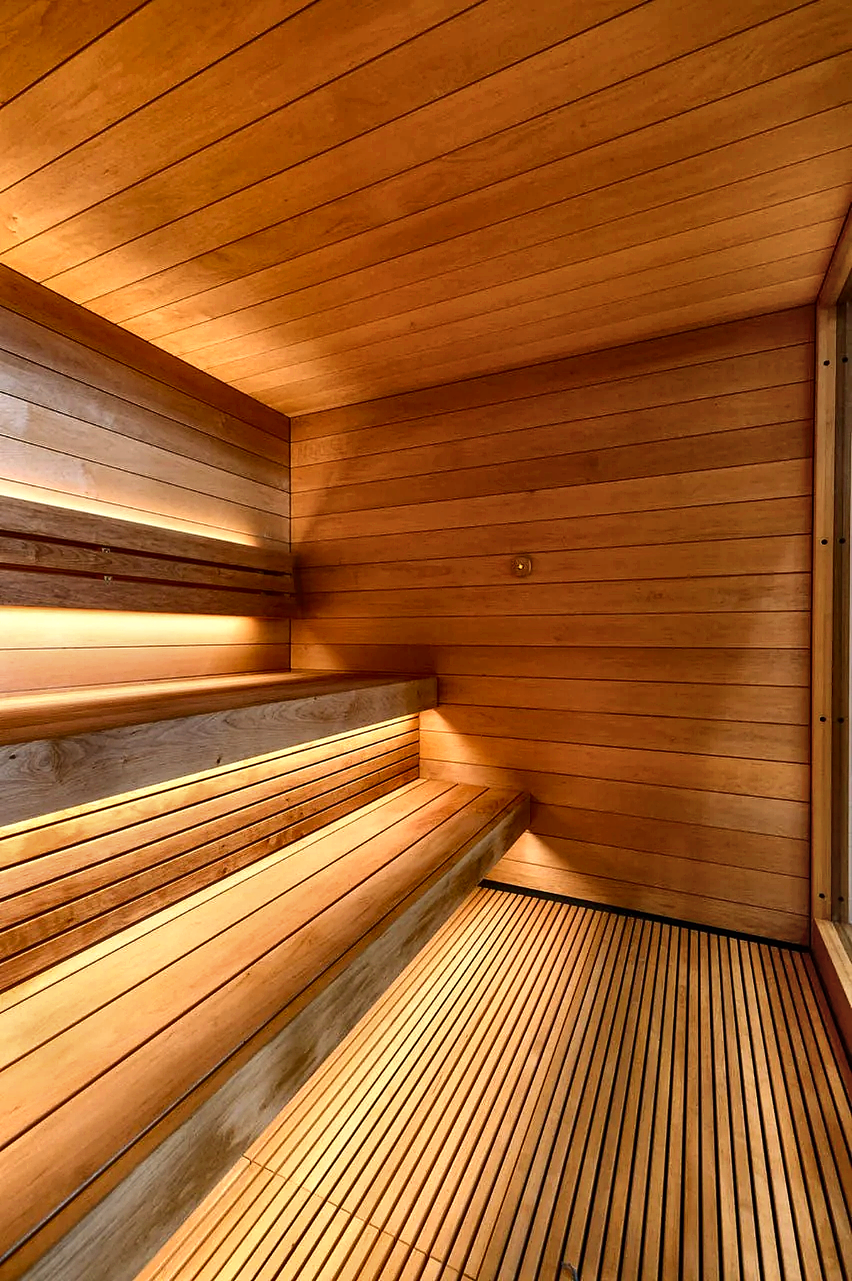 5 Person Thermo-Aspen Outdoor Sauna Cabin