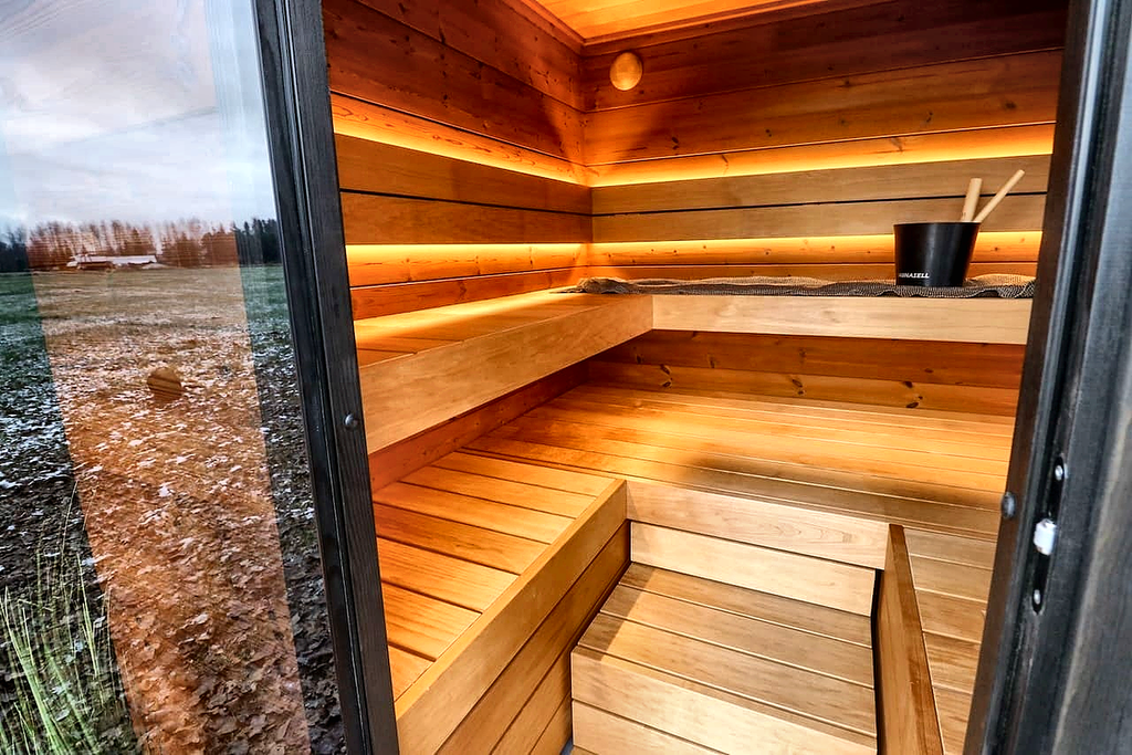 4 Person Premium Corner Outdoor Sauna with Thermo Wood