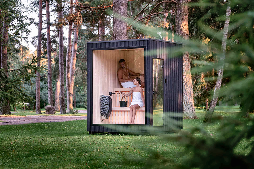 4 Person Premium Outdoor Sauna Cabin