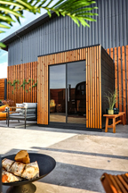 3–4 Person Compact Outdoor Sauna with Panoramic Glazing