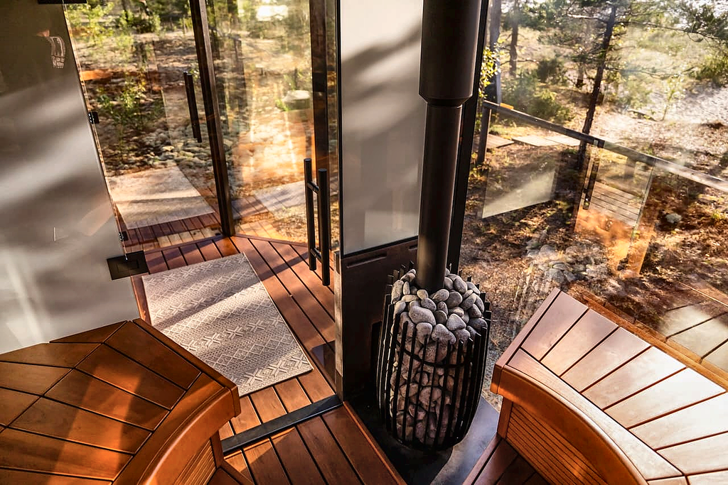 7 Person Panoramic Outdoor Sauna with Changing Room