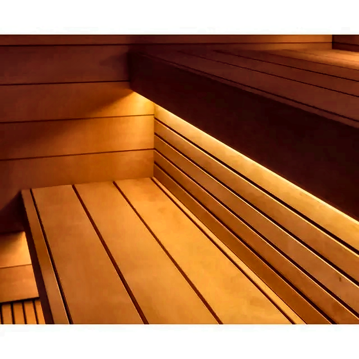 4 Person Outdoor Sauna with Covered Terrace