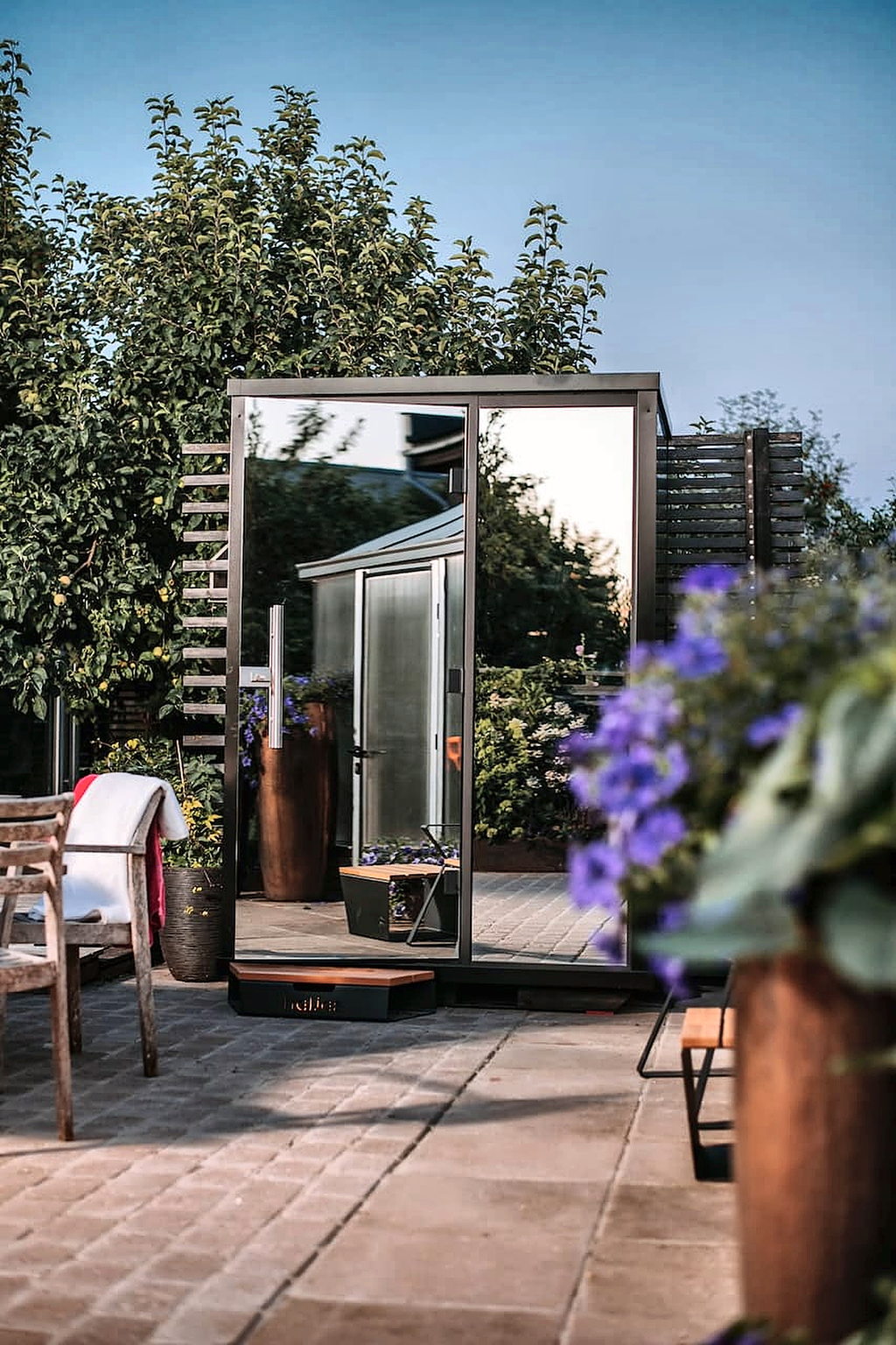 2 Person Compact Outdoor Sauna with Mirror-Glass Facade