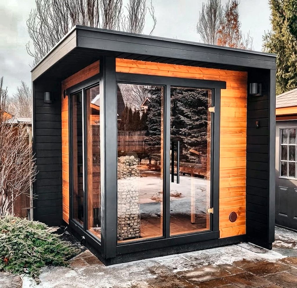 4–5 Person Compact Corner Outdoor Sauna