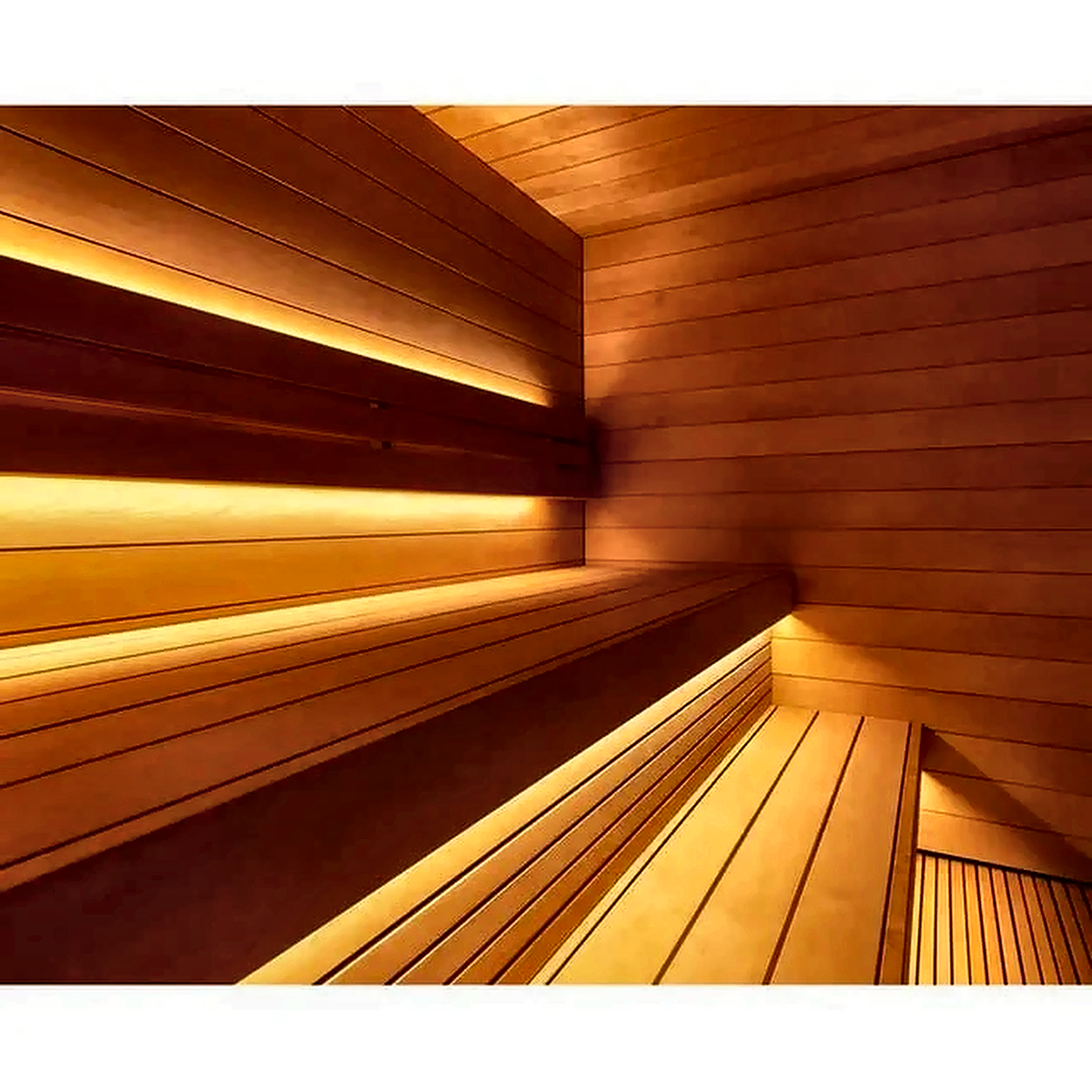 4 Person Outdoor Sauna with Covered Terrace