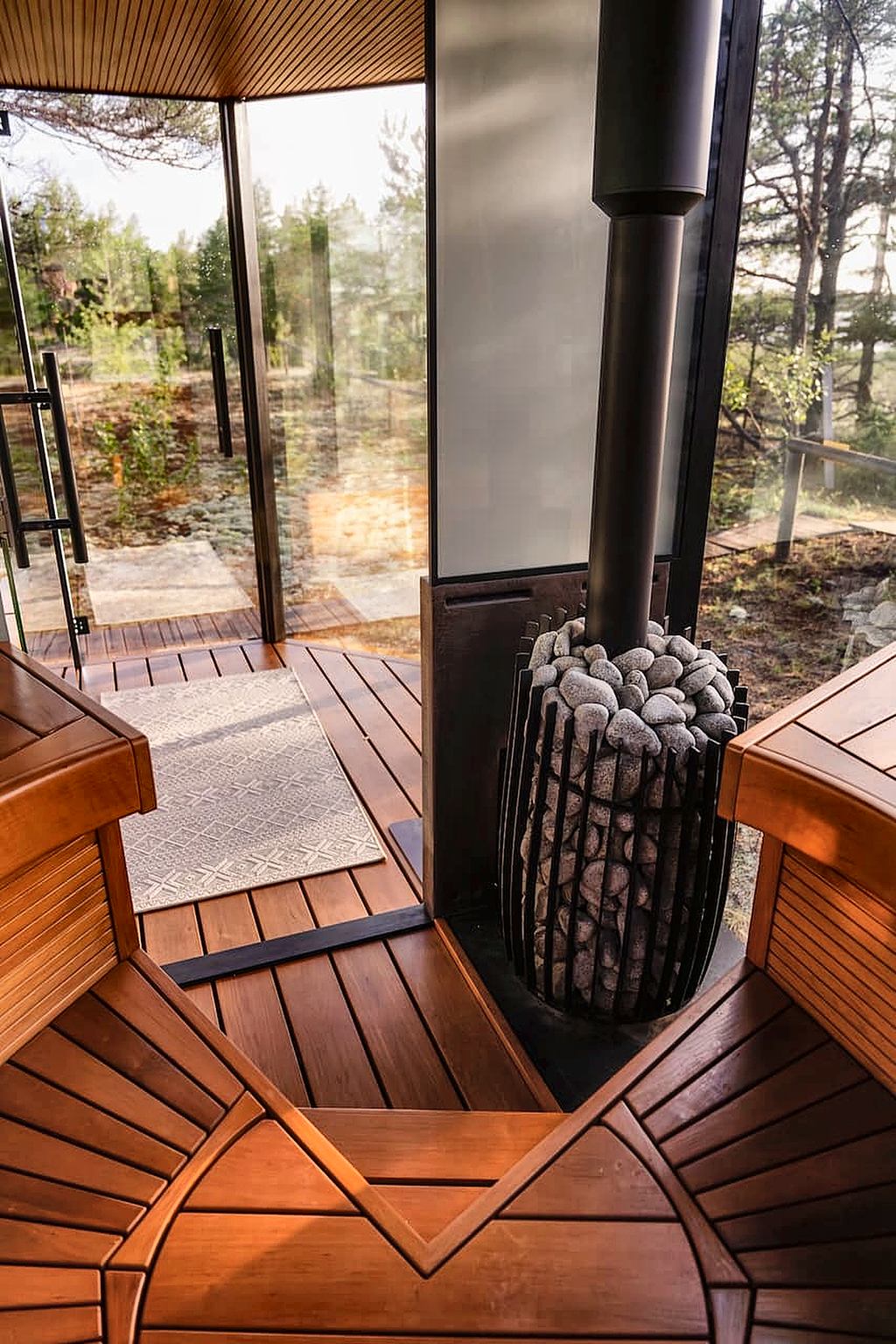 7 Person Panoramic Outdoor Sauna with Changing Room