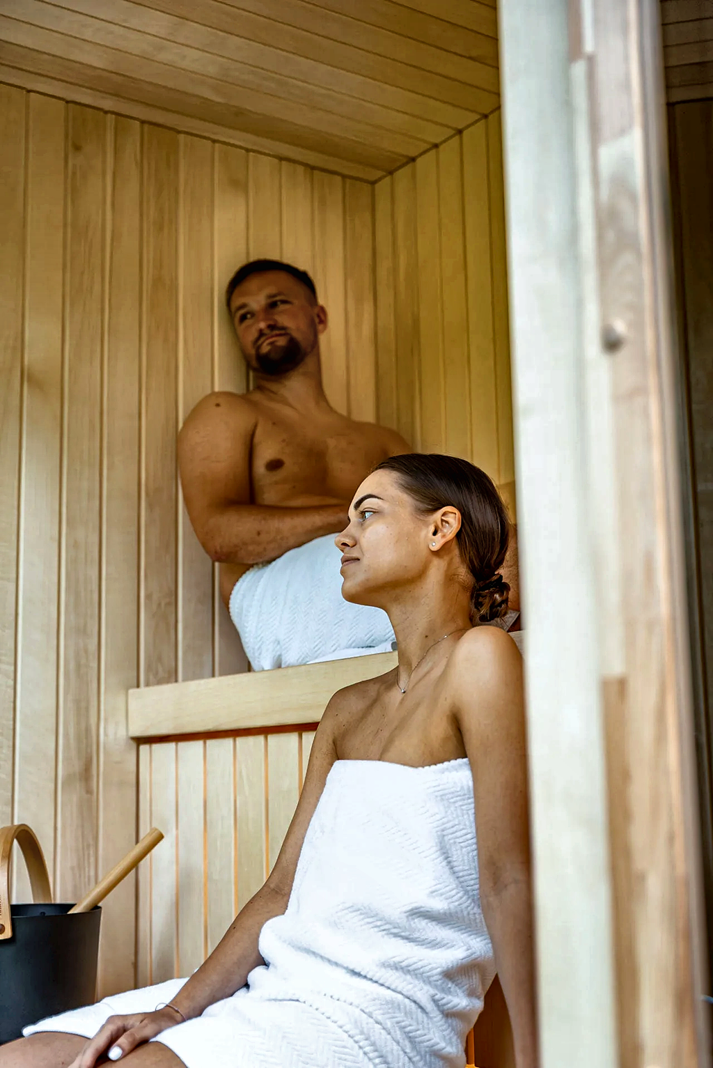 4 Person Premium Outdoor Sauna Cabin