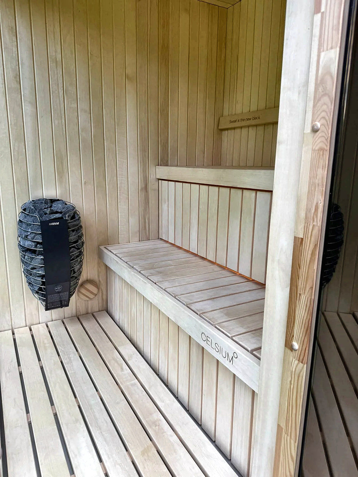 4 Person Premium Outdoor Sauna Cabin