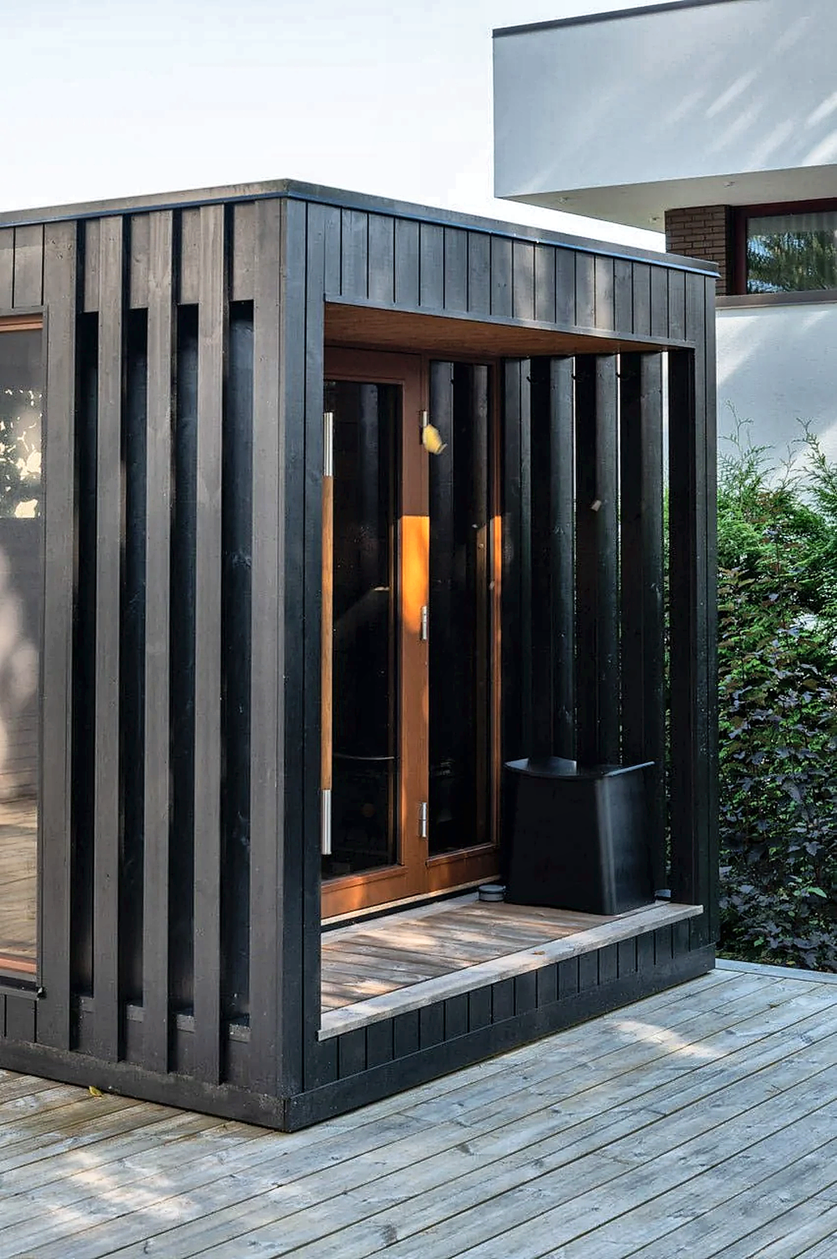 4 Person Outdoor Sauna with Covered Terrace