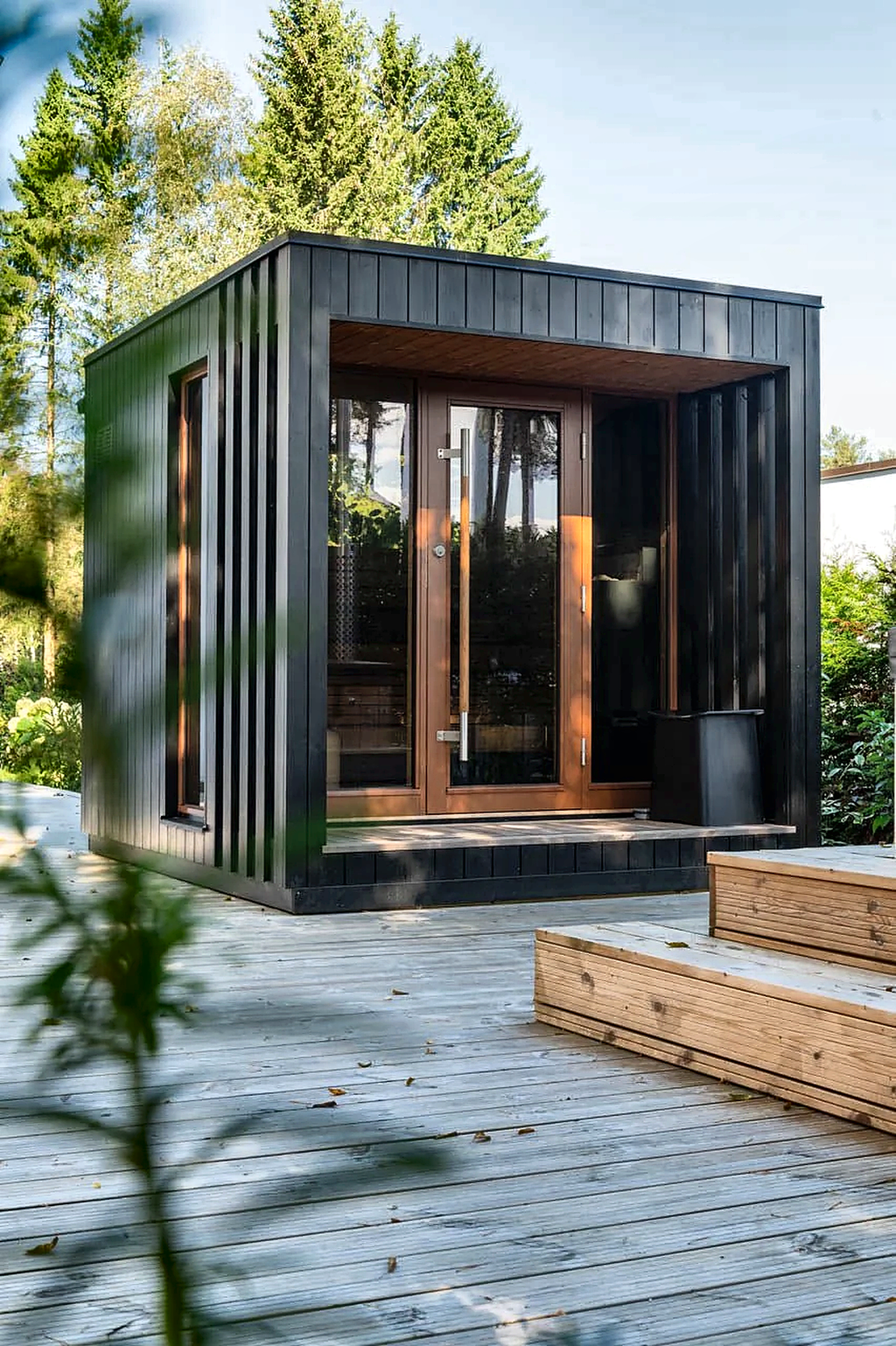 4 Person Outdoor Sauna with Covered Terrace