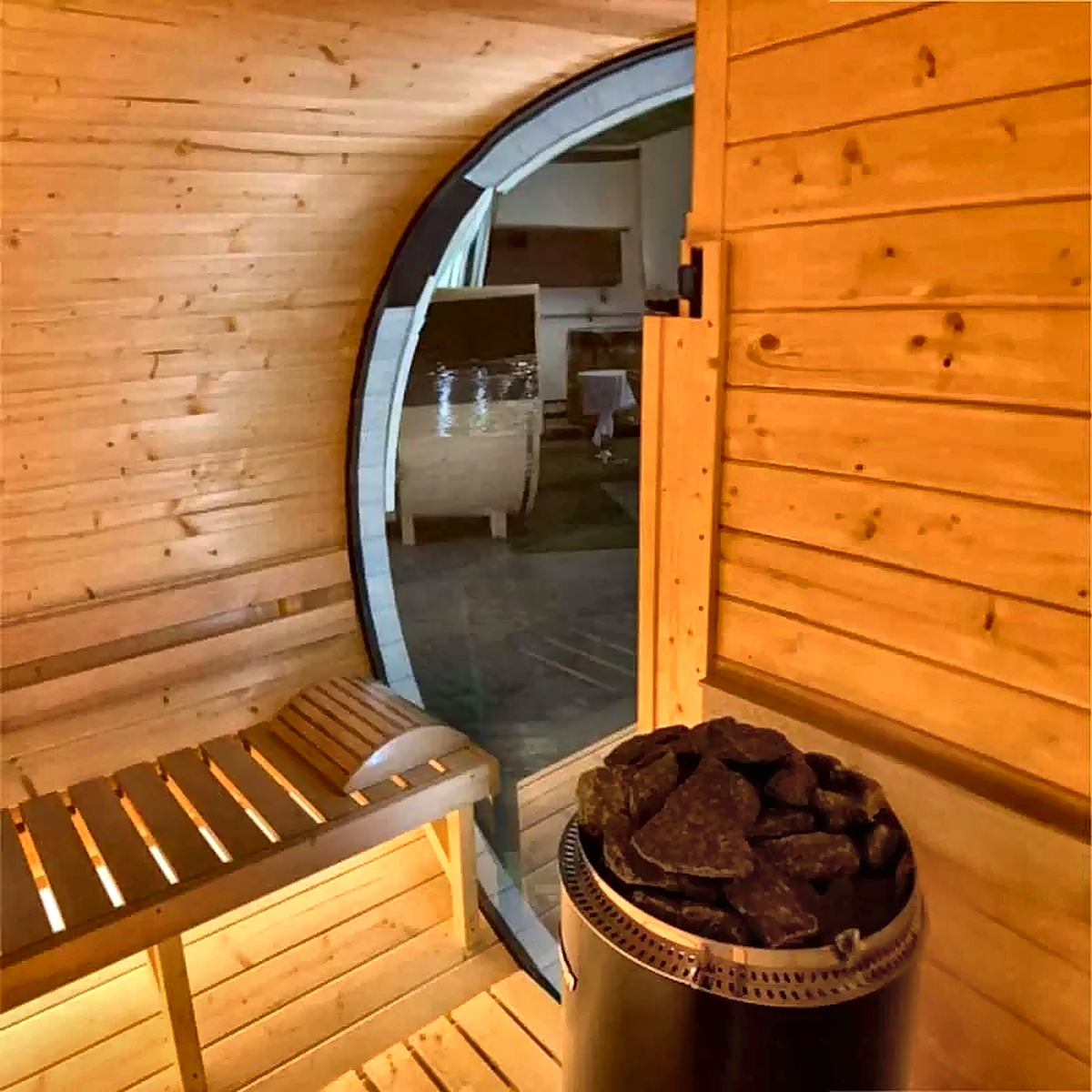 6–8 Person Nordic Spruce Outdoor Sauna